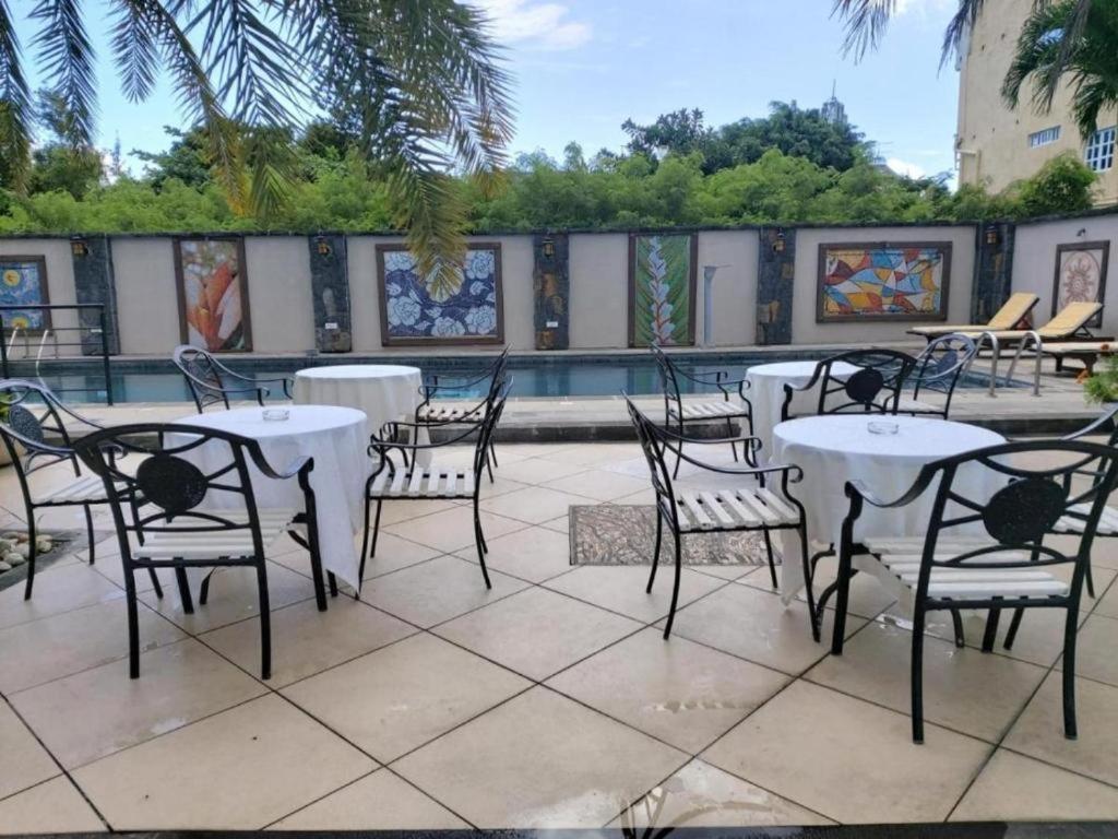 Pereybere Apartment With Breakfast And Private Balcony Pereybere Beach Exterior foto