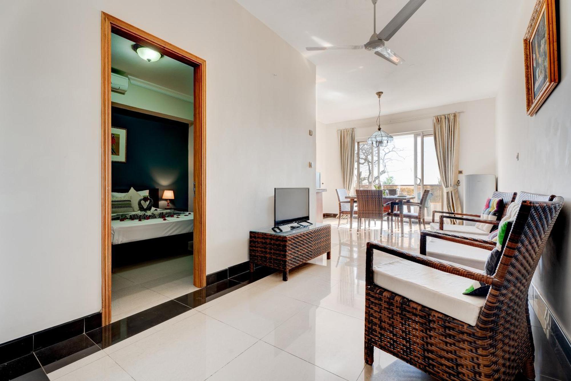 Pereybere Apartment With Breakfast And Private Balcony Pereybere Beach Exterior foto